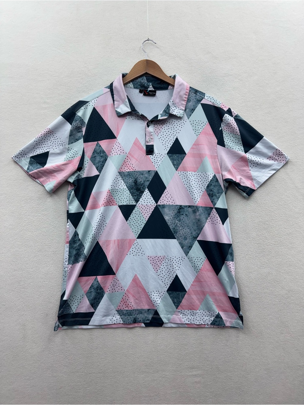 Yatta Men's Large Golf Polo Shirt Short Sleeve Black Pink Diamonds Abstract